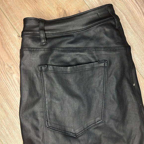Simply Vera Wang Leather pants- Size 10 - Picture 2 of 6